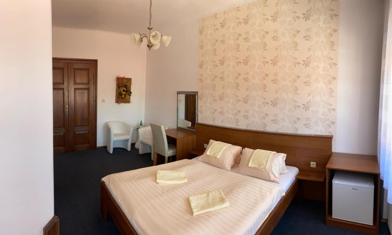 Pension Falko Cesky Krumlov Exterior foto