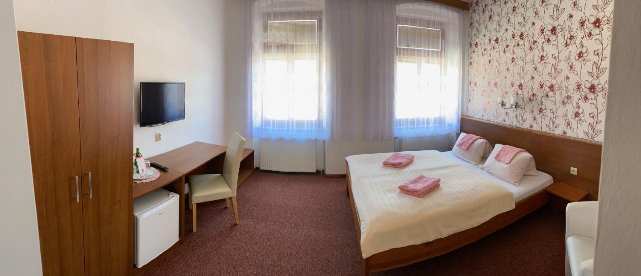 Pension Falko Cesky Krumlov Exterior foto